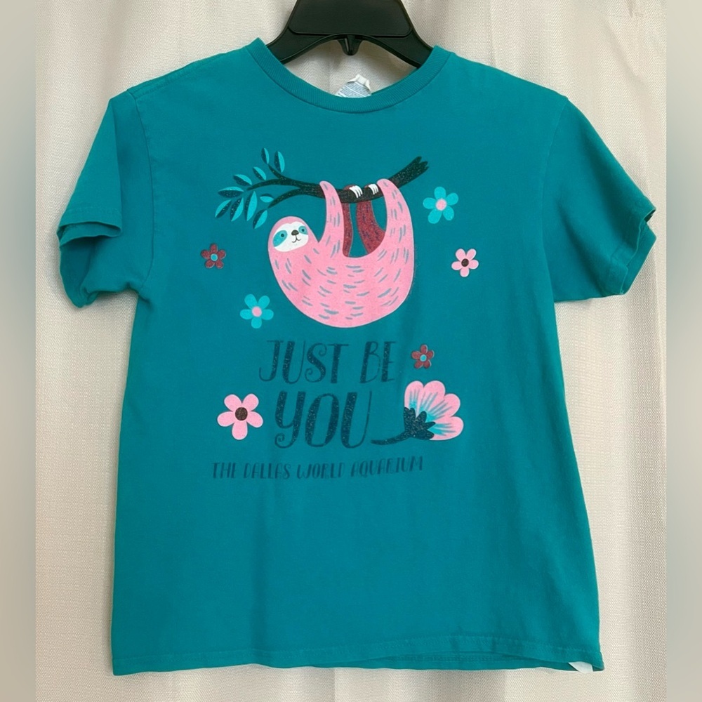 Dallas World Aquarium Sloth Tee Youth Small Just Be You Graphic Shirt